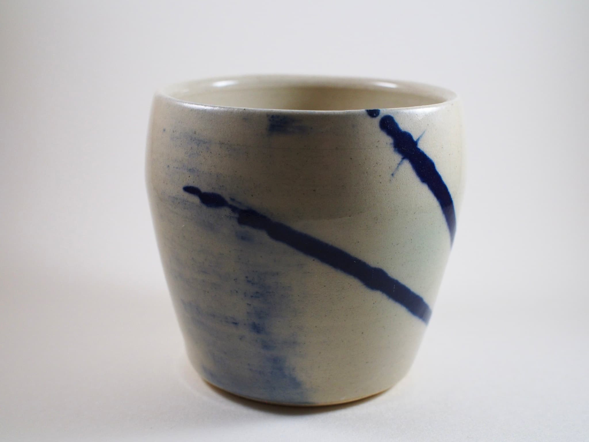Cup with cobalt slip