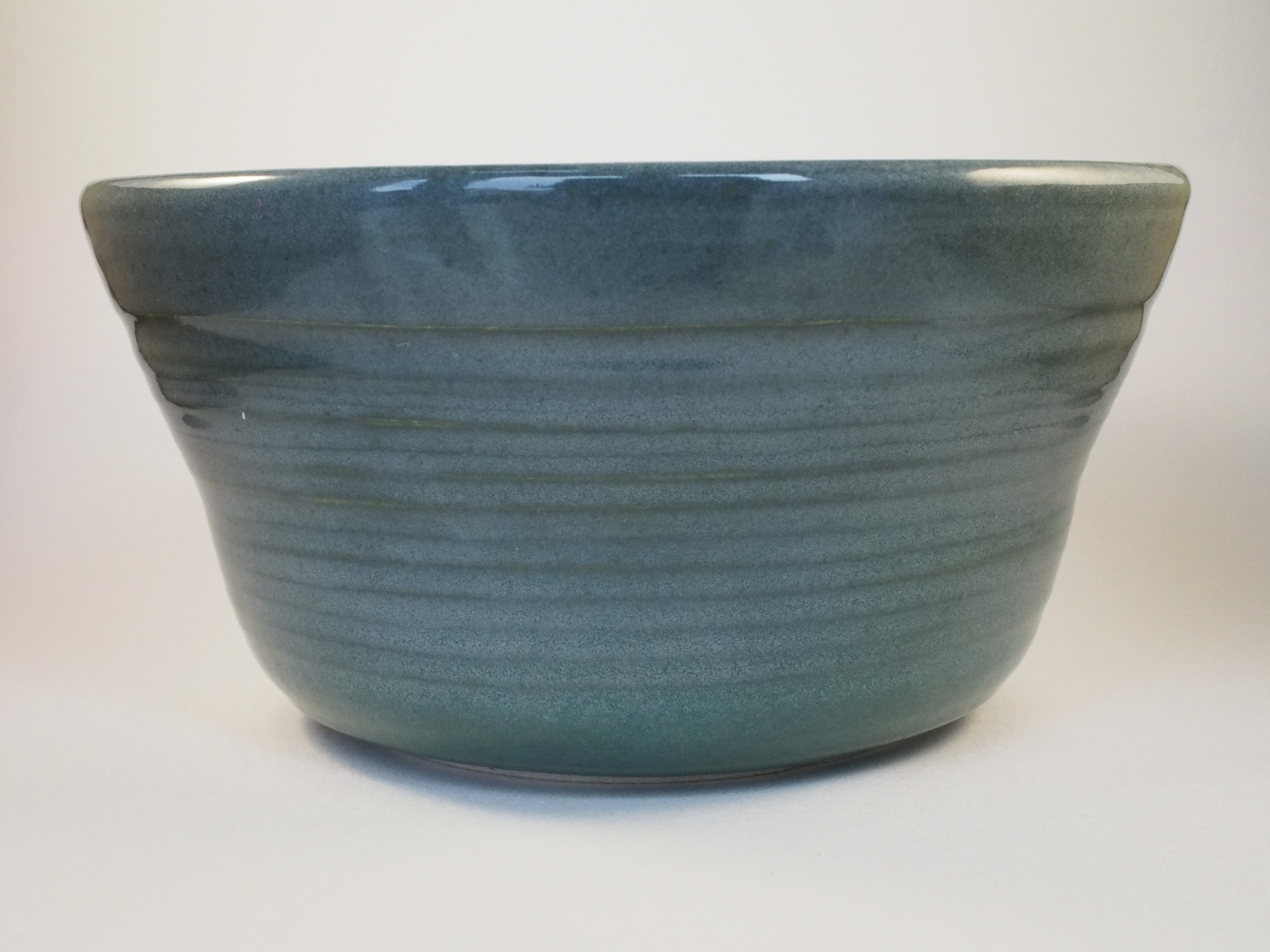 Thrown plant pot